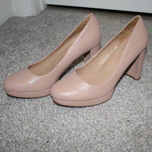 Berlin Naturalizer Pumps Nude